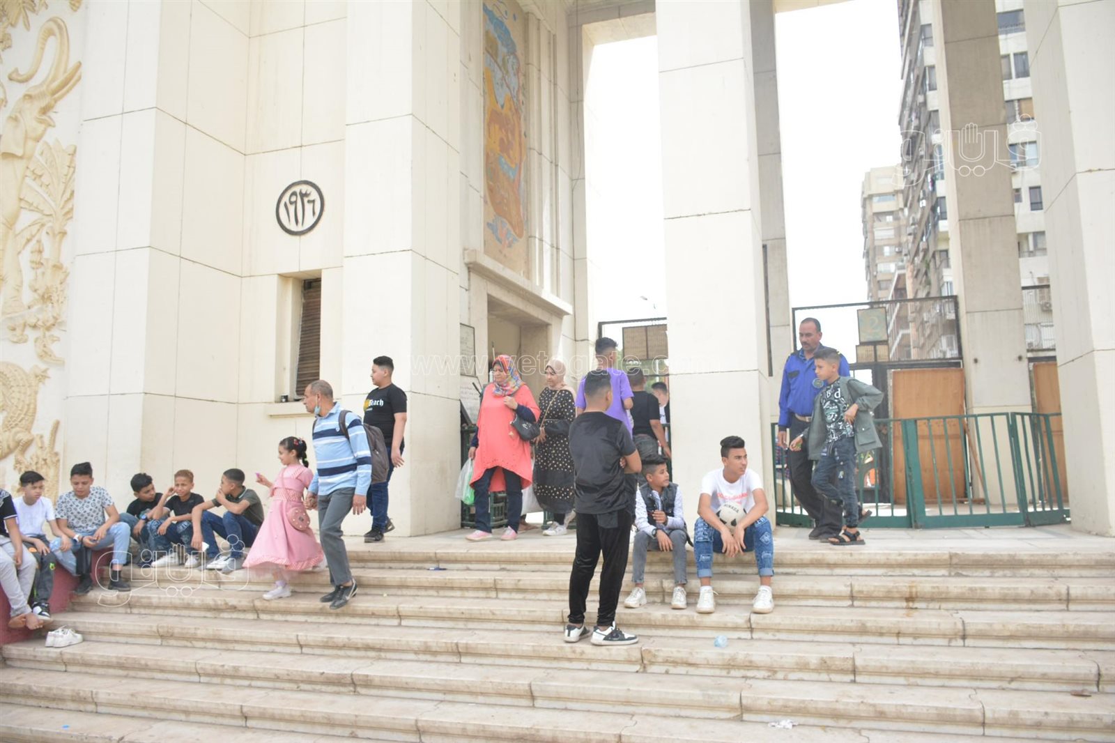  إقبال ملحوظ من المواطنين على حديقة حيوان الجيزة (36)