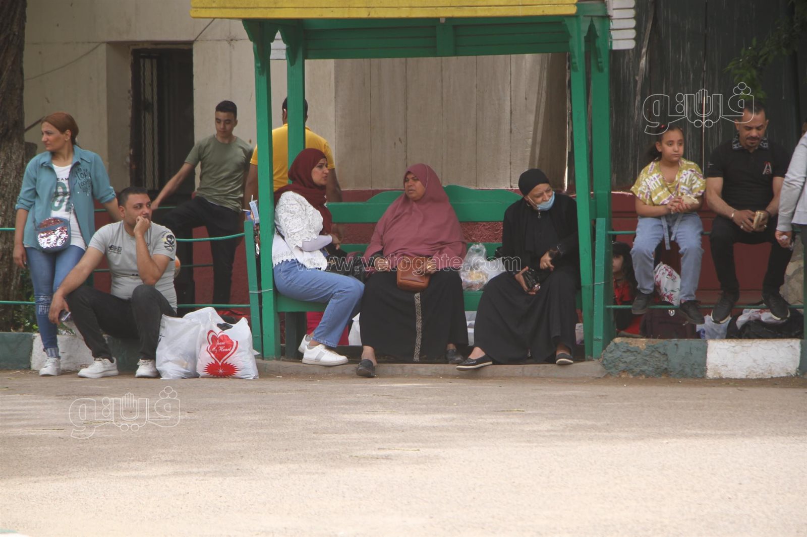 زحام شديد من المواطنين على حديقة الحيوان في العيد (20)