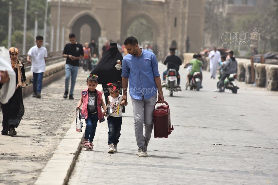 توافد العائلات على حدائق القناطر الخيرية (2)