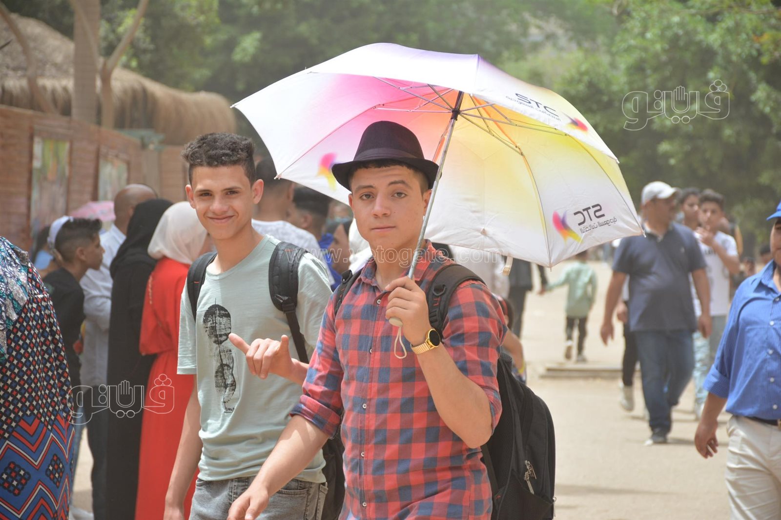 زوار حديقة الحيوان (2)