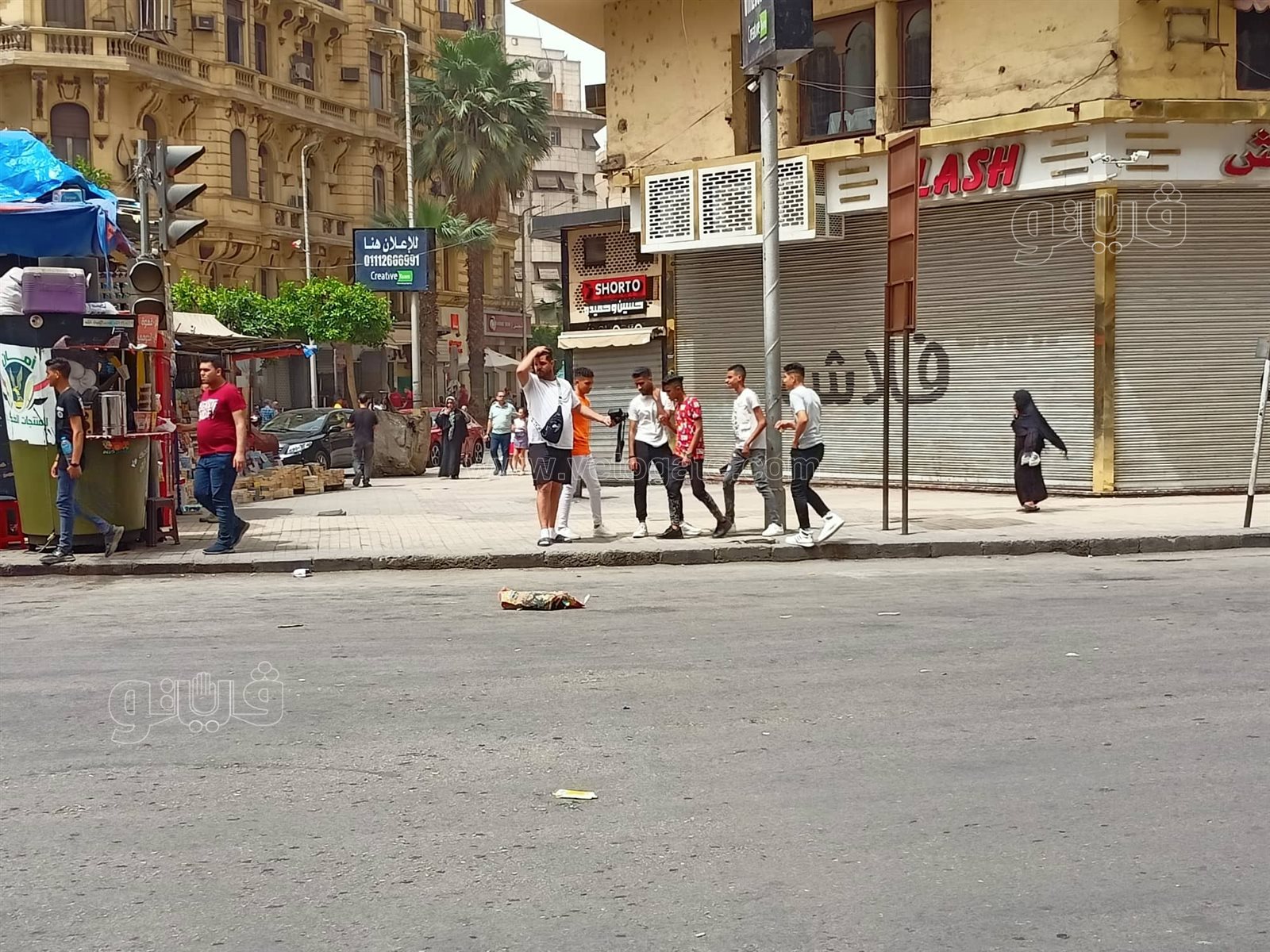 شوارع وسط القاهرة تجذب المراهقين.. وضعف الإقبال على السينمات (2)