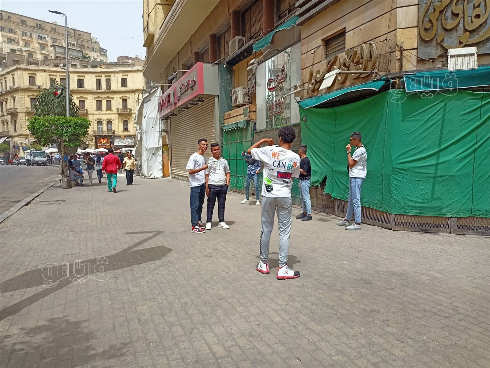 شوارع وسط القاهرة تجذب المراهقين.. وضعف الإقبال على السينمات (7)