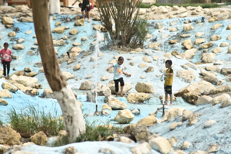 أجواء العيد في حدائق القناطر الخيرية (6)