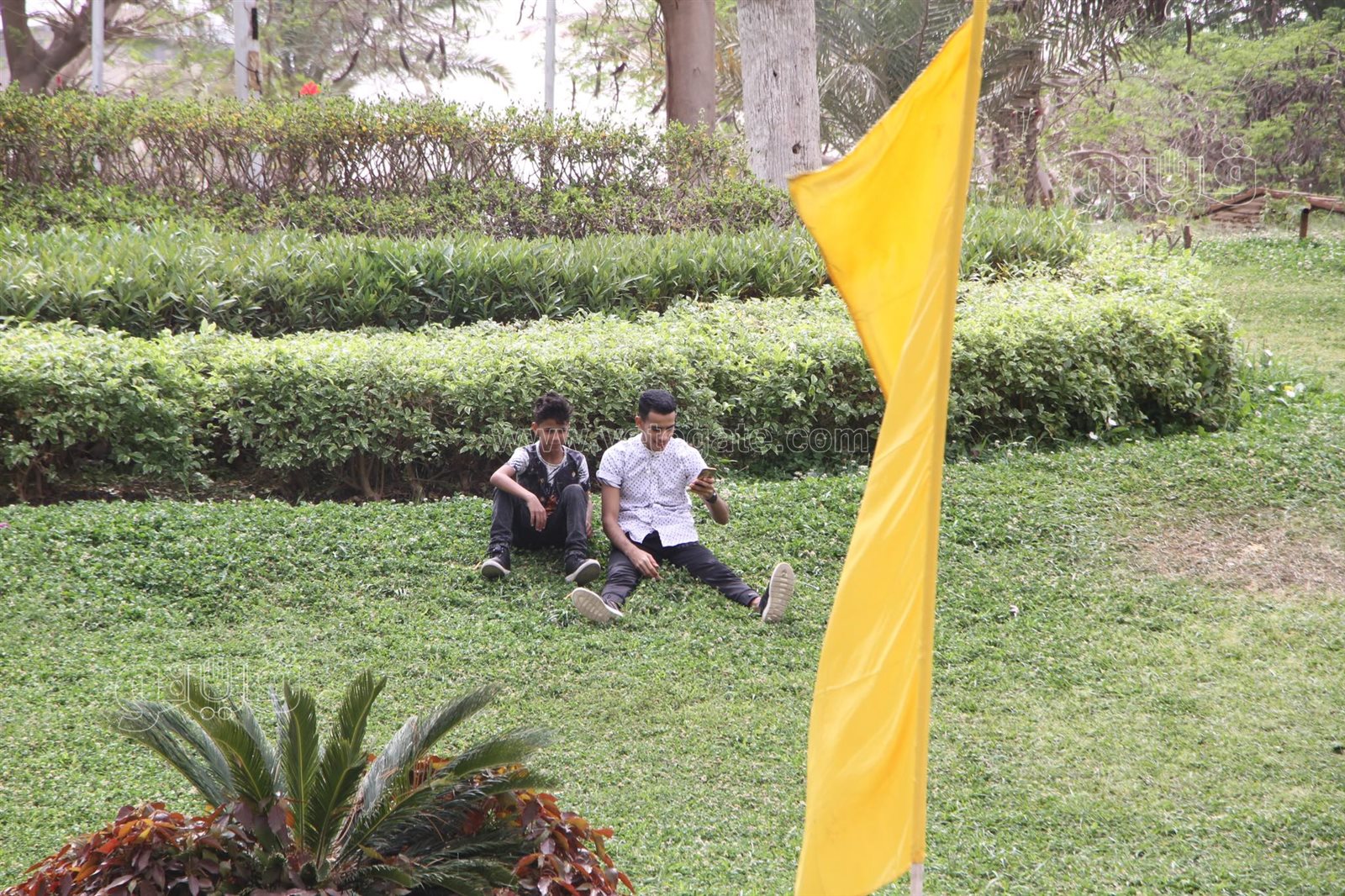 إقبال المواطنين على الحديقة الدولية للاحتفال بثالث أيام عيد الفطر (2)