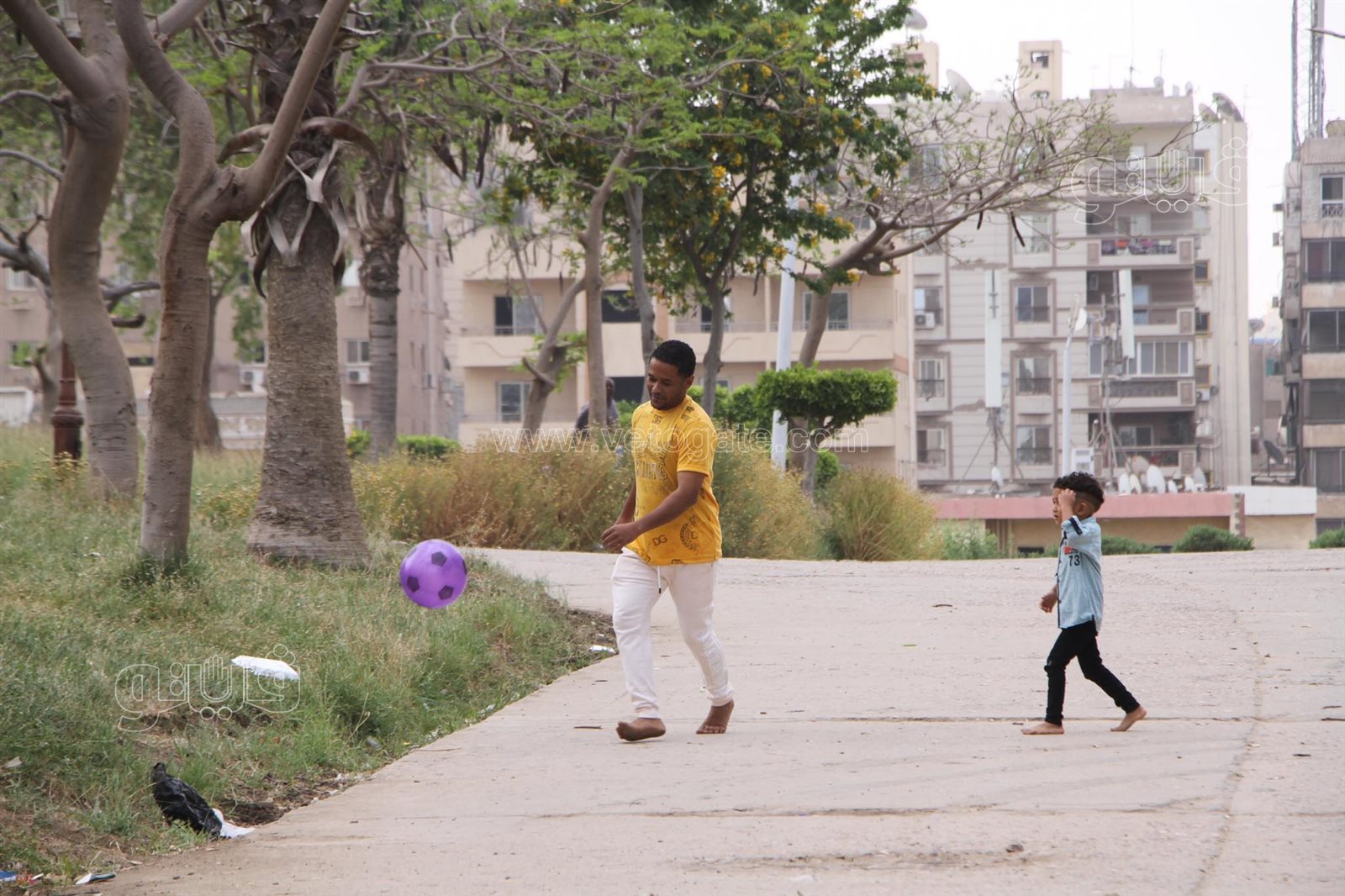 إقبال المواطنين على الحديقة الدولية للاحتفال بثالث أيام عيد الفطر (13)