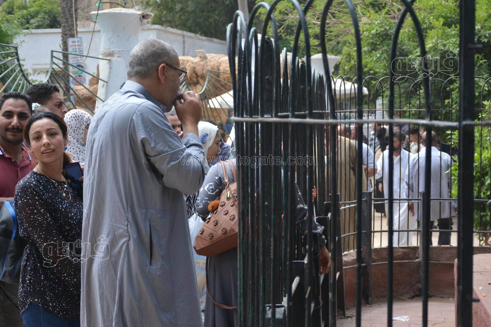 إقبال كثيف على حديقة الحيوان بالجيزة في ثالث أيام عيد الفطر (21)