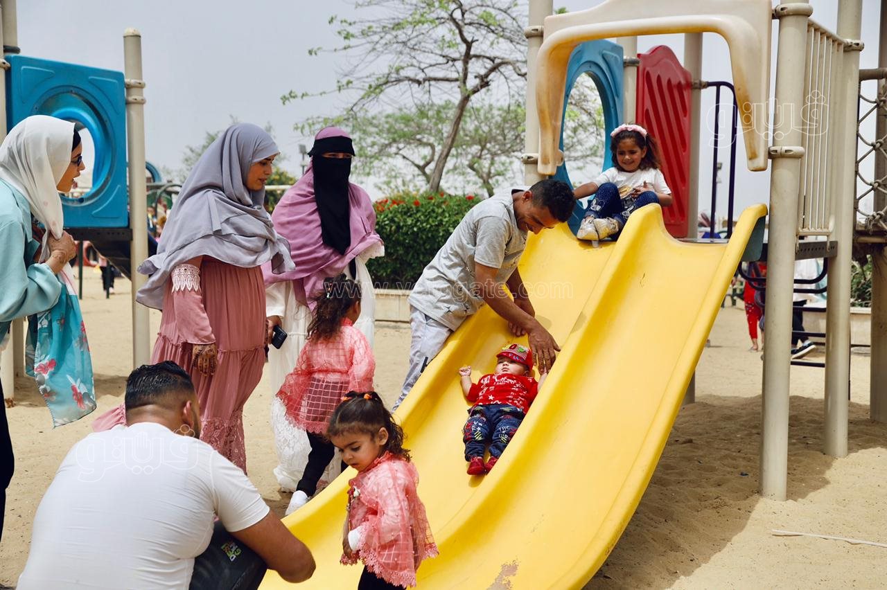 زوار حديقة الأزهر يستمتعون بملاهي الحديقة (33)