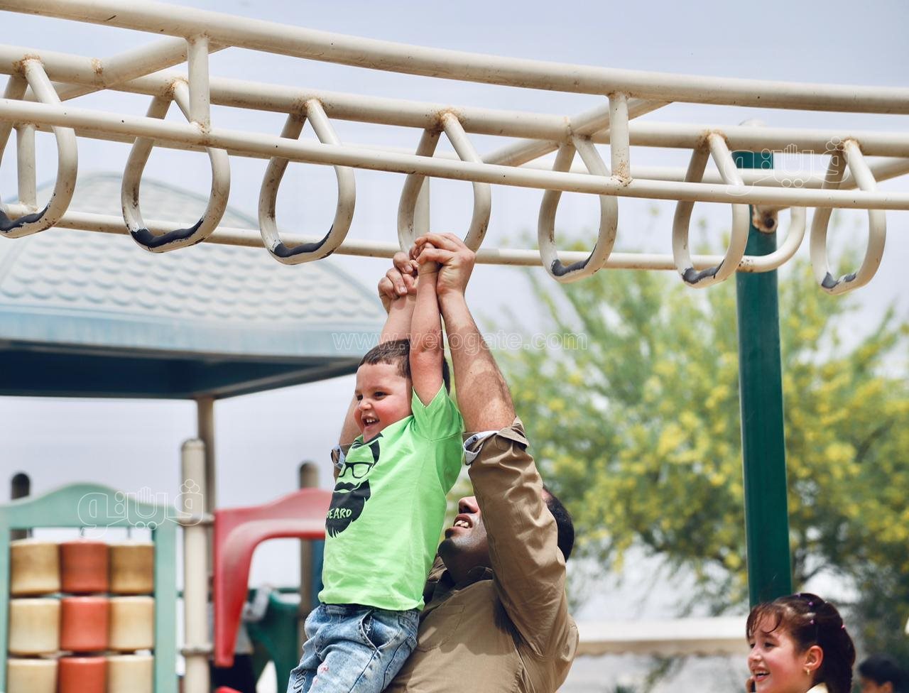 زوار حديقة الأزهر يستمتعون بملاهي الحديقة (39)