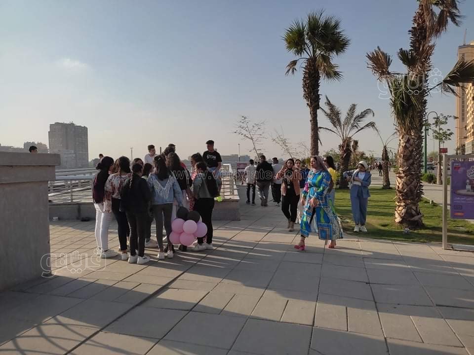 رغم ارتفاع درجة الحرارة.. زوار ممشى أهل مصر يودعون عيد الفطر على ضفاف النيل (1)