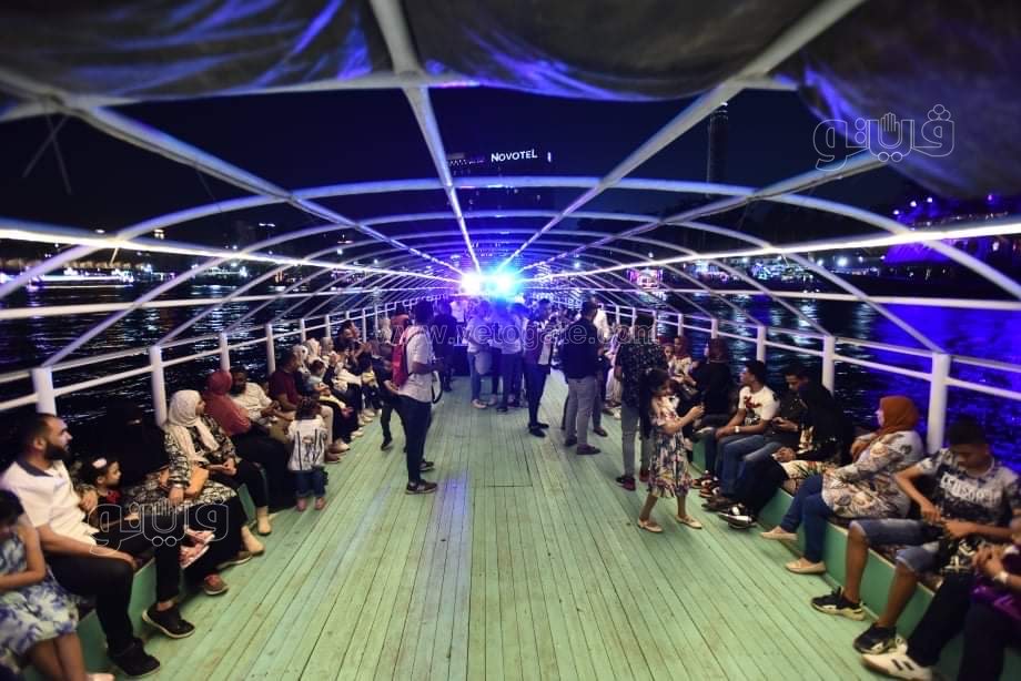 ١٢ صورة ترصد وداع المصريون لعيد الفطر على كورنيش النيل (1)