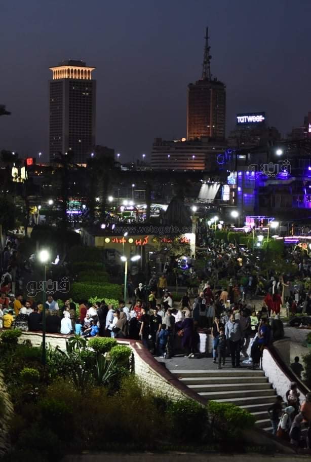 ١٢ صورة ترصد وداع المصريون لعيد الفطر على كورنيش النيل (4)