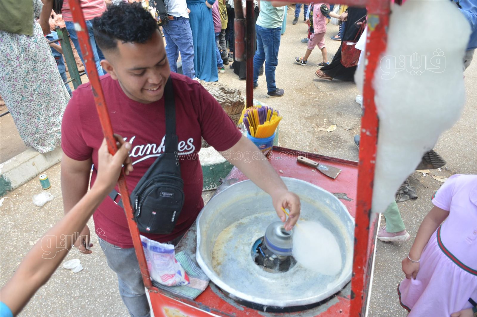 إقبال كبير على حديقة الحيوان (12)