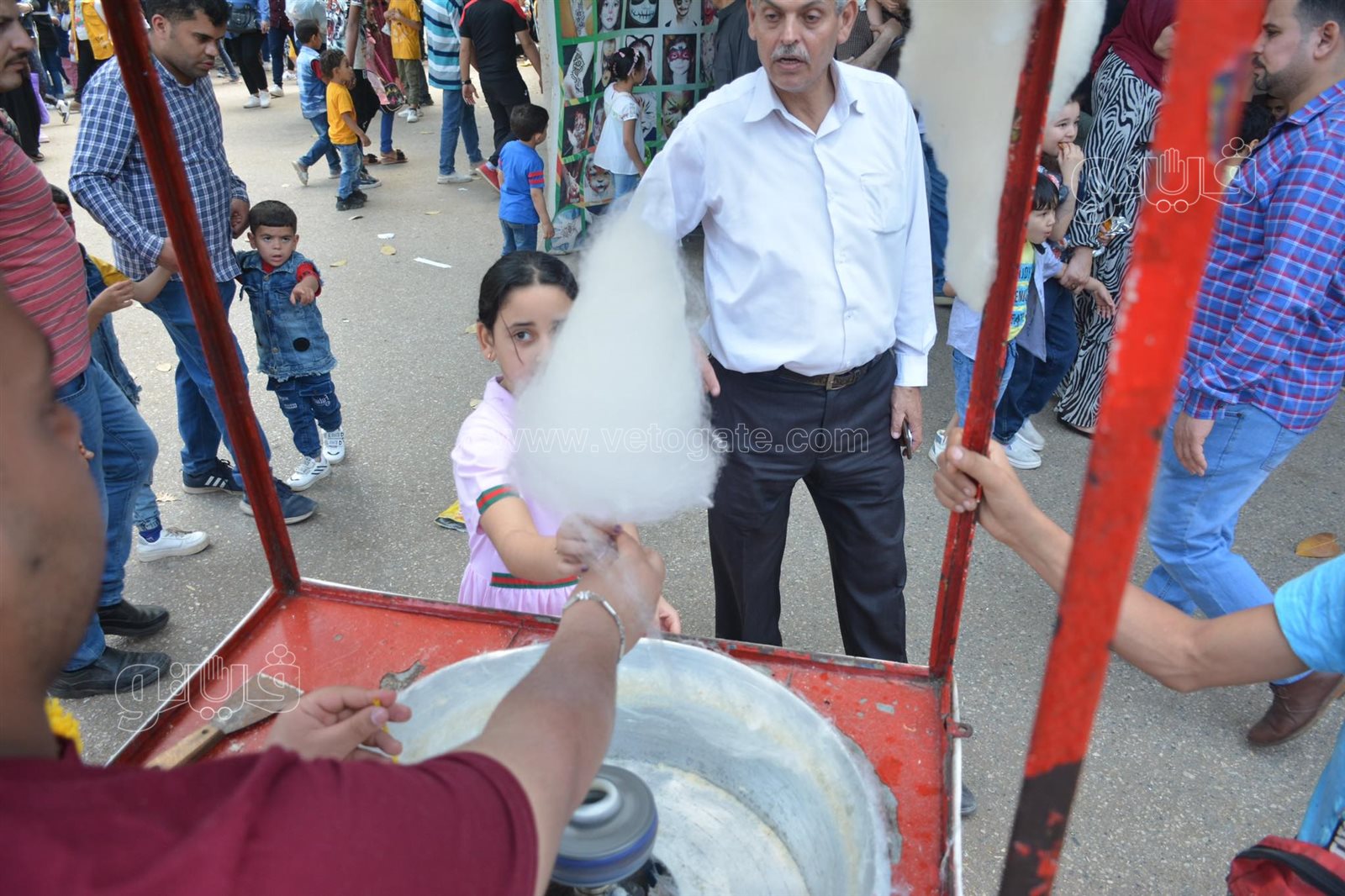 إقبال كبير على حديقة الحيوان (21)