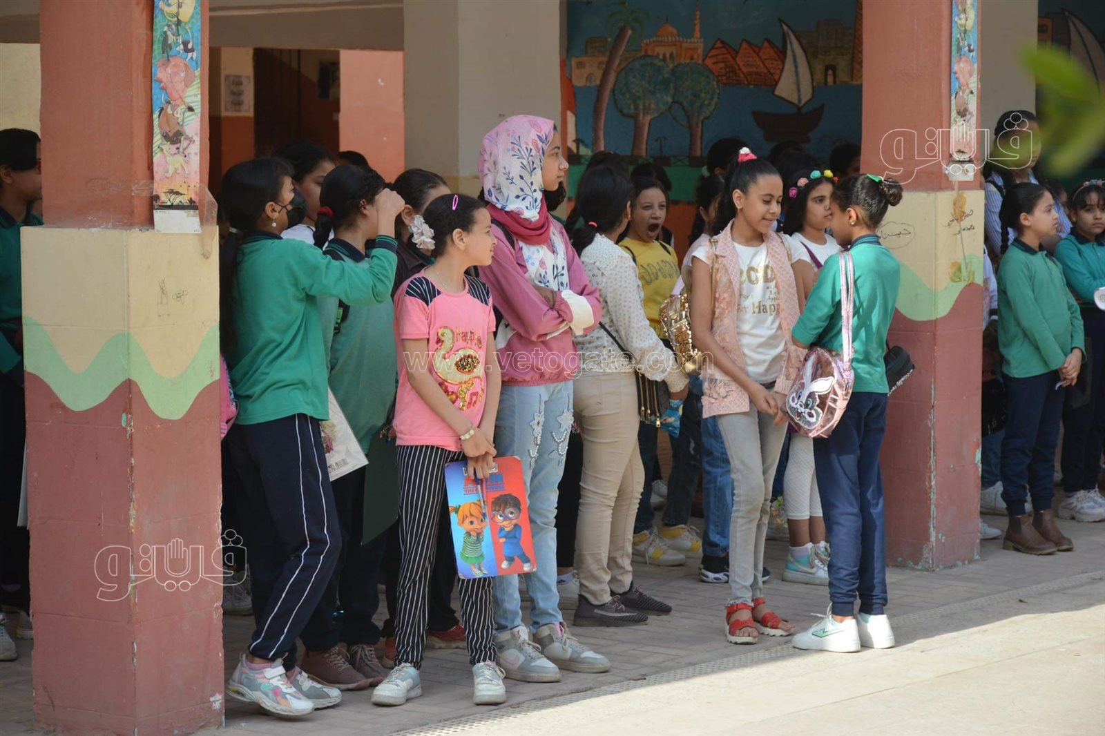 توافد تلاميذ الصف الخامس والسادس الابتدائي على لجان ميت عقبة بالجيزة (12)