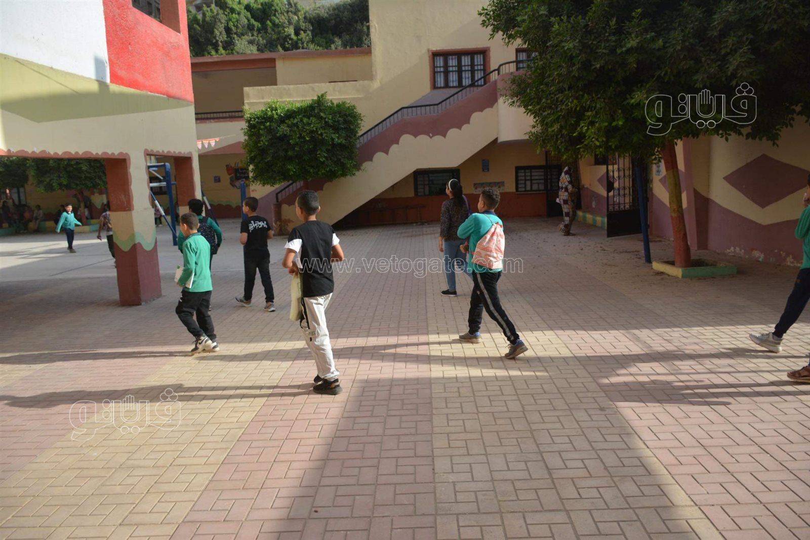 توافد تلاميذ الصف الخامس والسادس الابتدائي على لجان ميت عقبة بالجيزة (16)