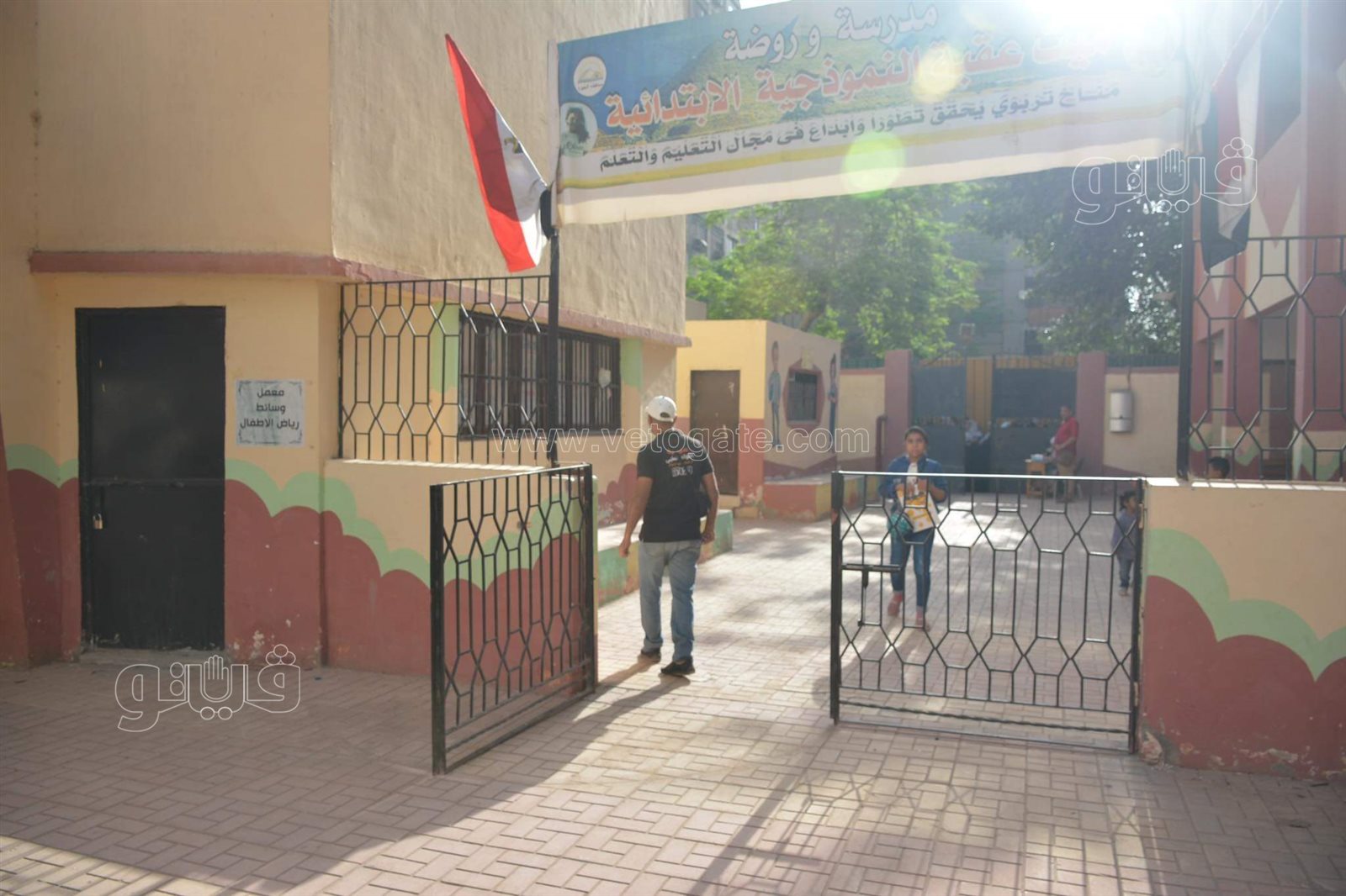 توافد تلاميذ الصف الخامس والسادس الابتدائي على لجان ميت عقبة بالجيزة (21)