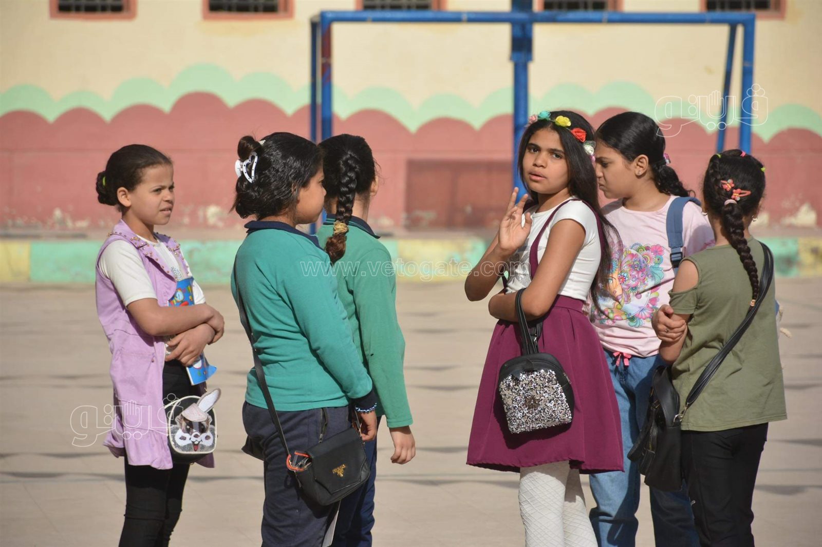 توافد تلاميذ الصف الخامس والسادس الابتدائي على لجان ميت عقبة بالجيزة (25)