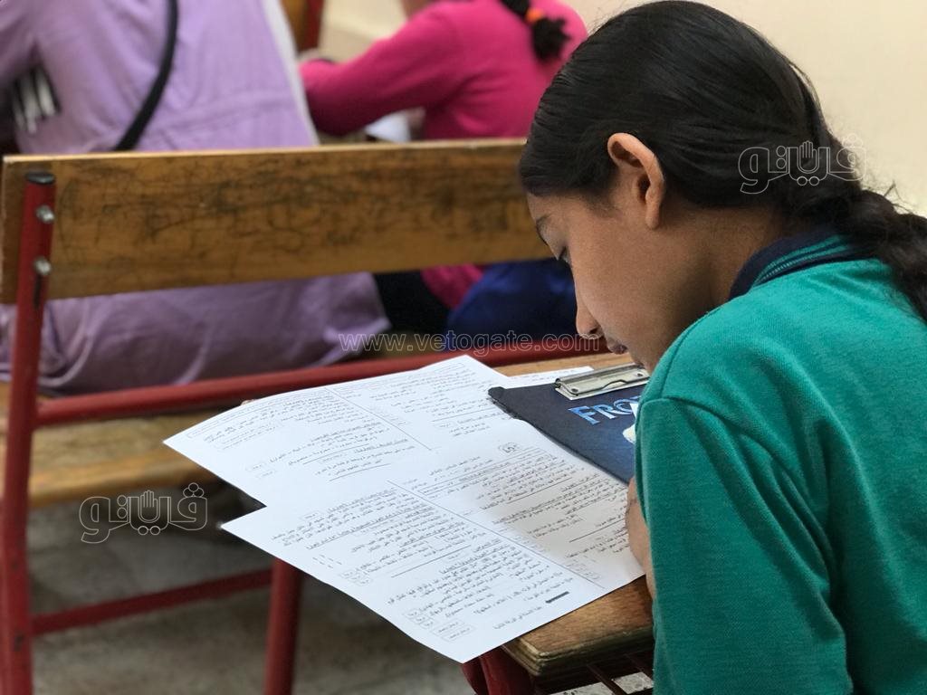 من داخل اللجان.. طلاب رابعة ابتدائي يؤدون امتحان اللغة العربية (2)