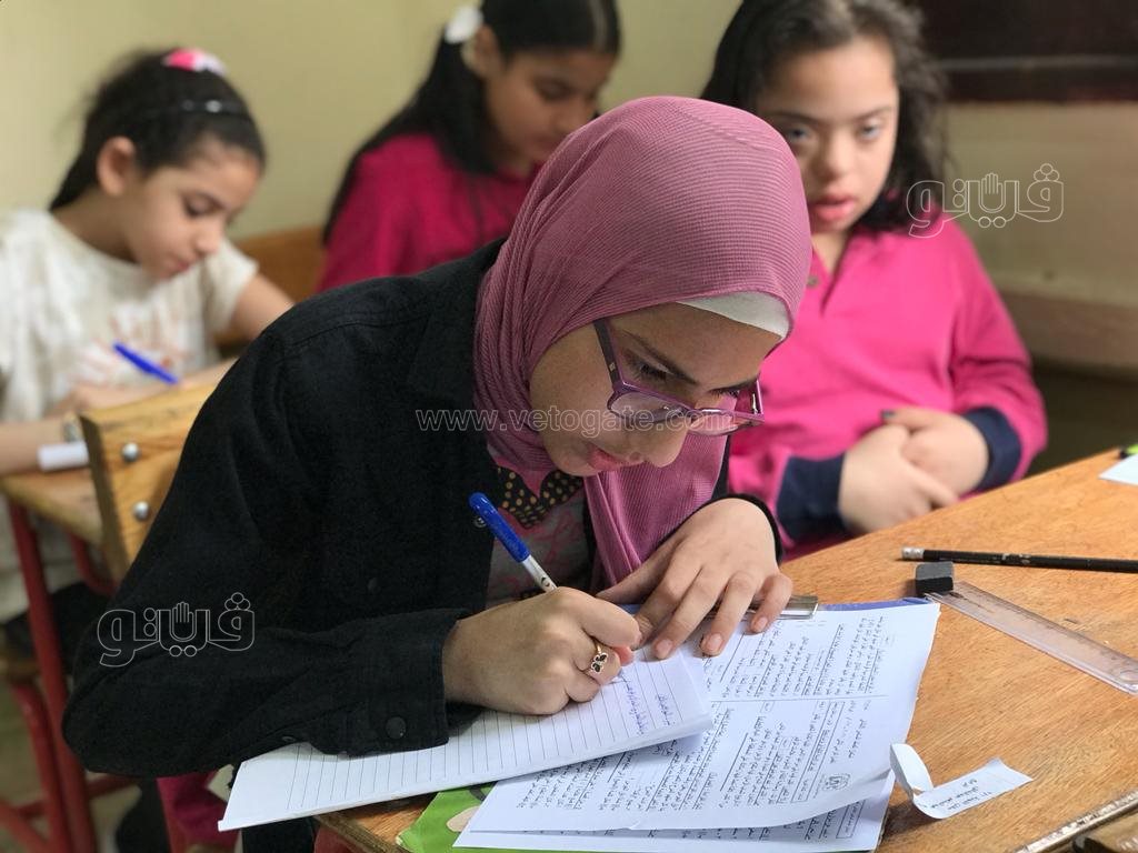 من داخل اللجان.. طلاب رابعة ابتدائي يؤدون امتحان اللغة العربية (3)