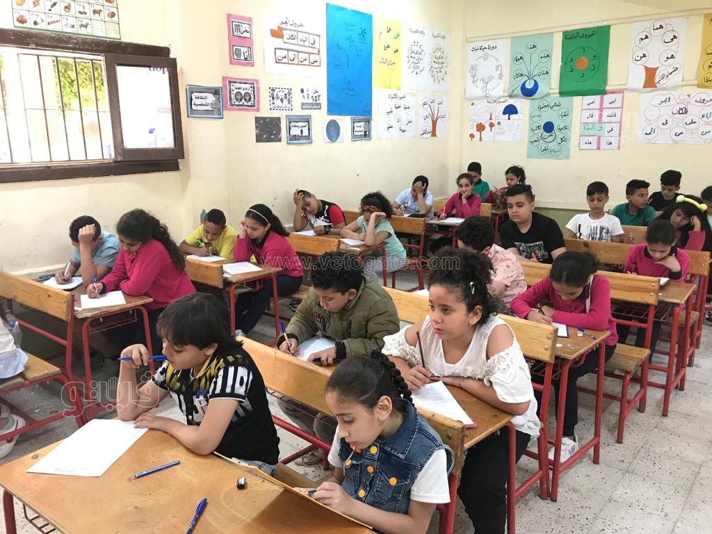 طلاب الصف الرابع الابتدائي (6)