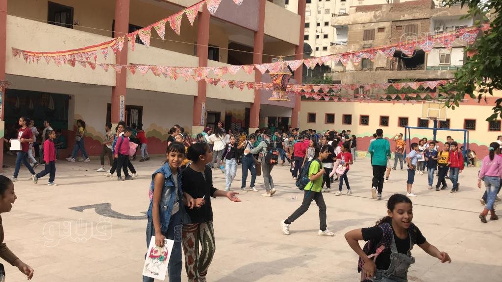 طلاب رابعة ابتدائى بالجيزة (1)