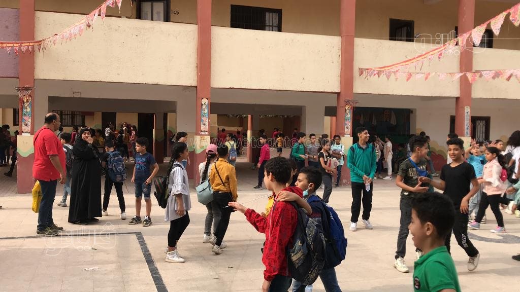 طلاب رابعة ابتدائى بالجيزة (2)