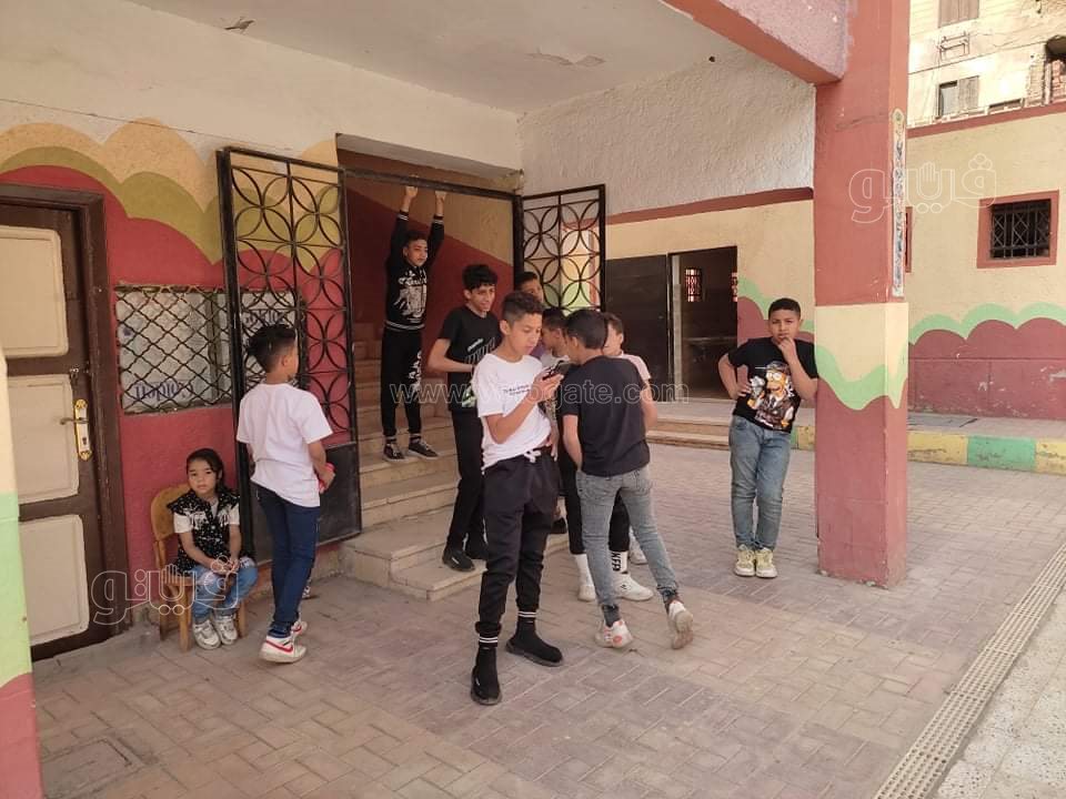 توافد طلاب رابعة ابتدائى على لجان الجيزة لأداء امتحان الرياضيات (6)