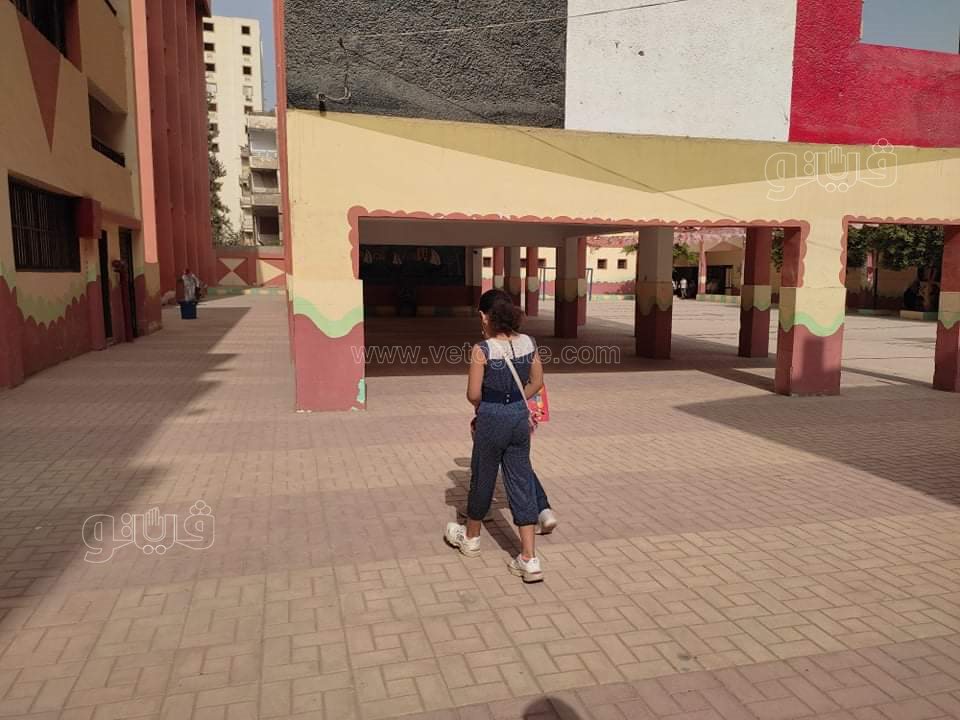 توافد طلاب رابعة ابتدائى على لجان الجيزة لأداء امتحان الرياضيات (7)