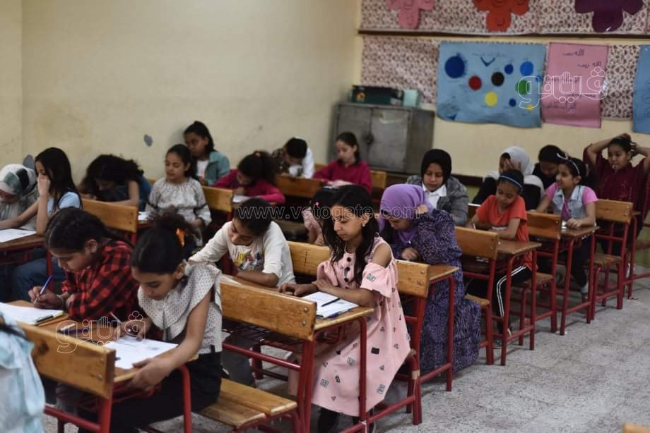 تأدية طلاب رابعة ابتدائى امتحان الرياضيات (14)