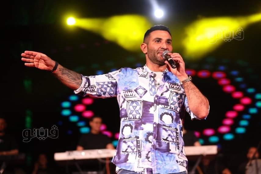 .احمد سعد ومصطفى حجاج يشعلون حفل الجامعه البريطانية بالشروق (17)