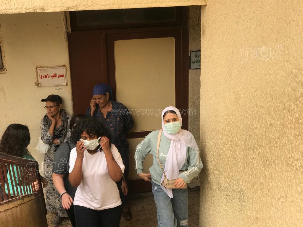 لحظة دخول طلاب الإعدادية لجان امتحان اللغة العربية (4)