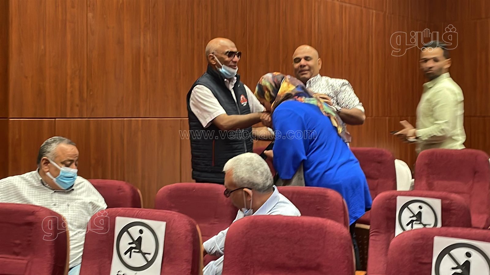 زغاريد وسجود شكرا لله.. رد فعل الفائزين بقرعة الحج بالقاهرة (13)