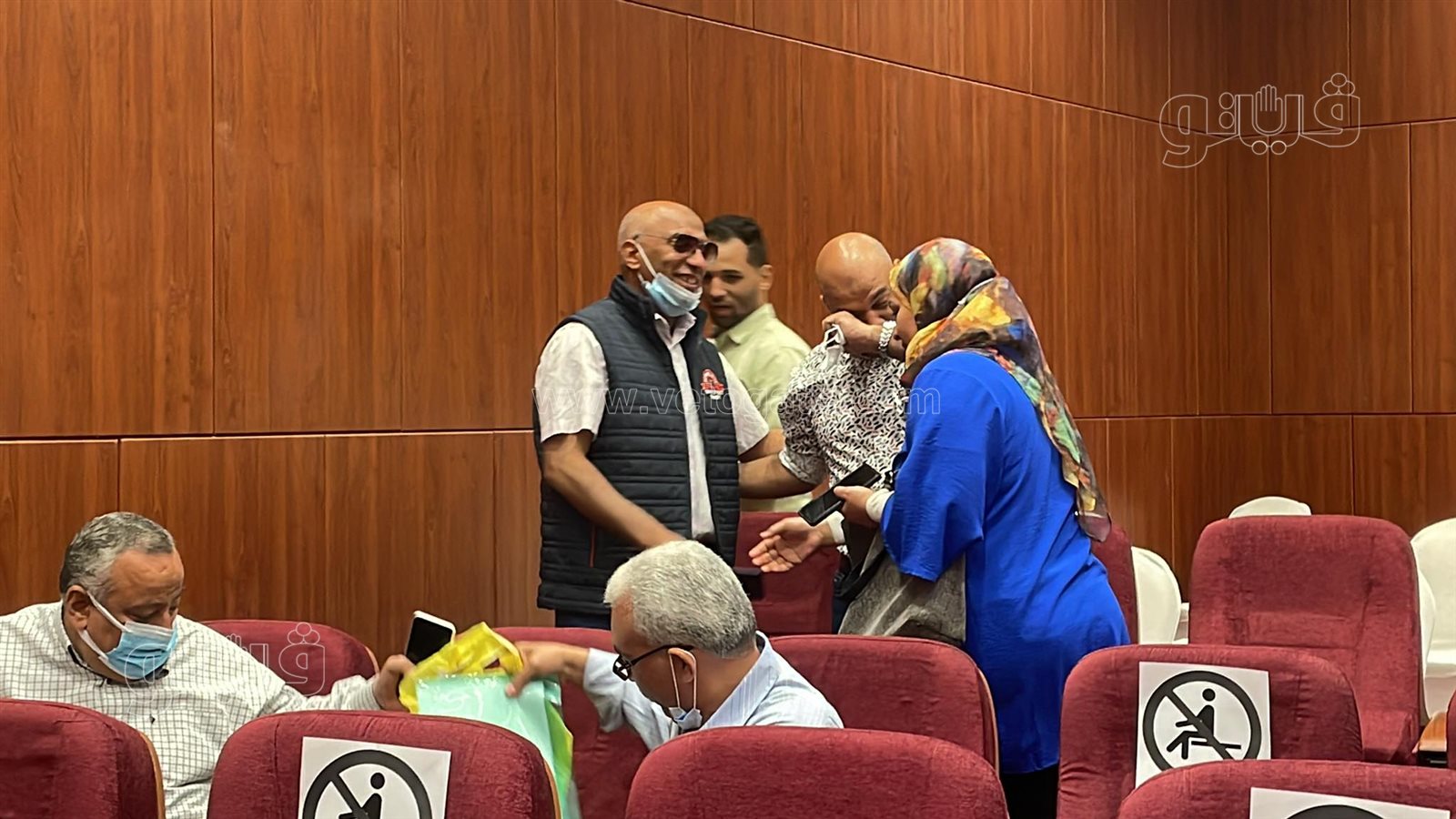 زغاريد وسجود شكرا لله.. رد فعل الفائزين بقرعة الحج بالقاهرة (15)