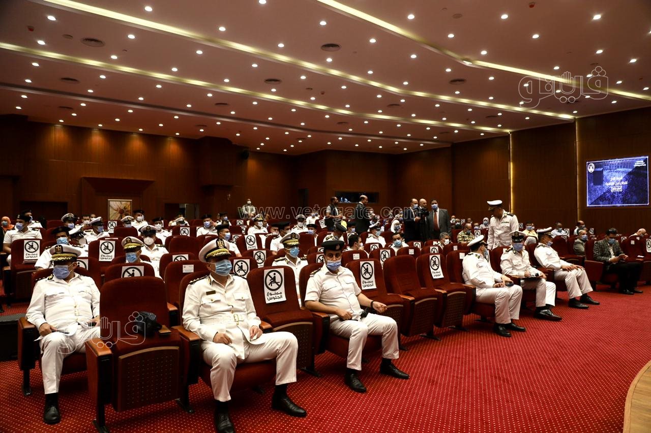 زغاريد وسجود شكرا لله.. رد فعل الفائزين بقرعة الحج بالقاهرة فيديو وصور (18)