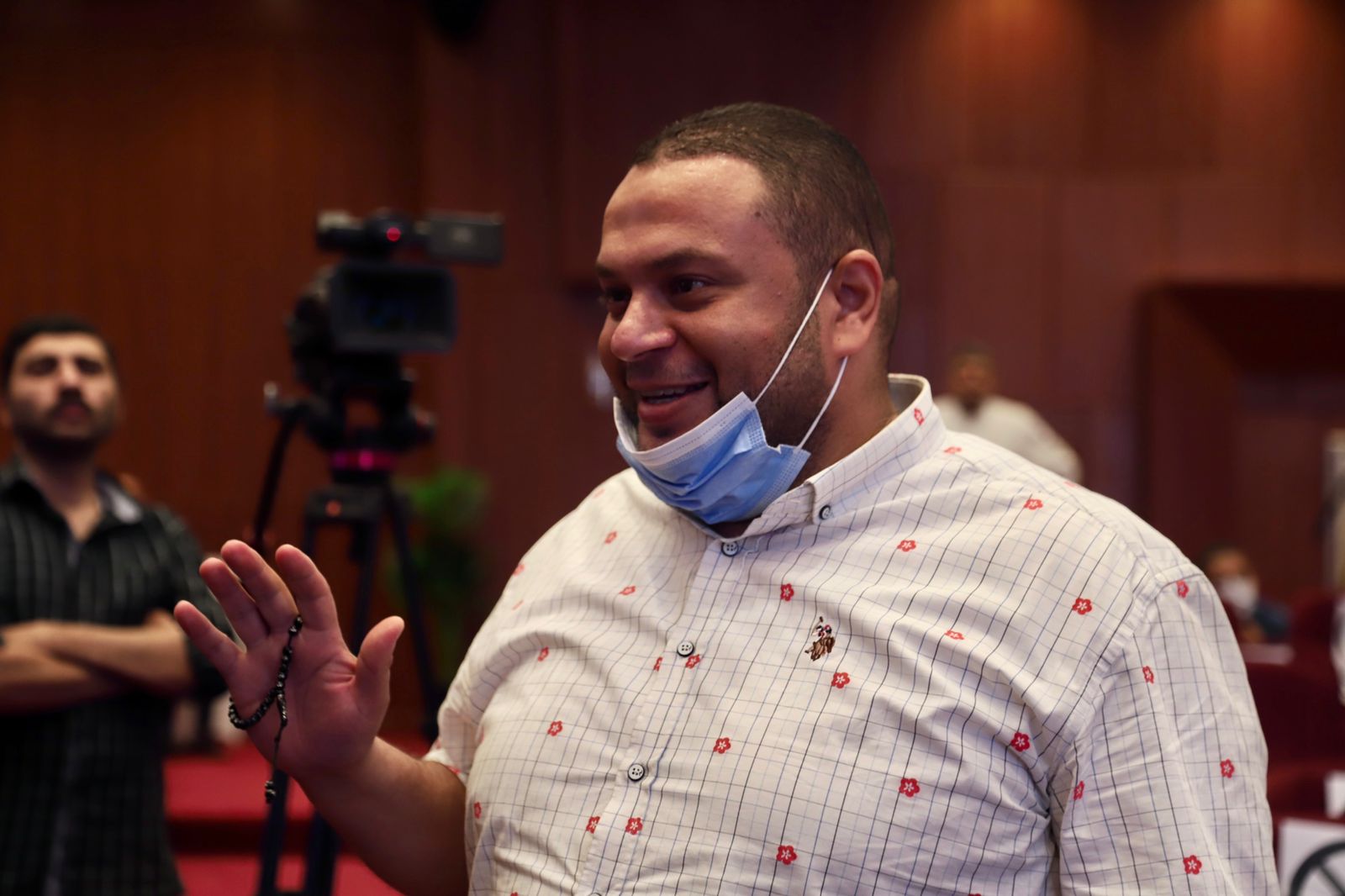 زغاريد وسجود شكرا لله.. رد فعل الفائزين بقرعة الحج بالقاهرة فيديو وصور (40)