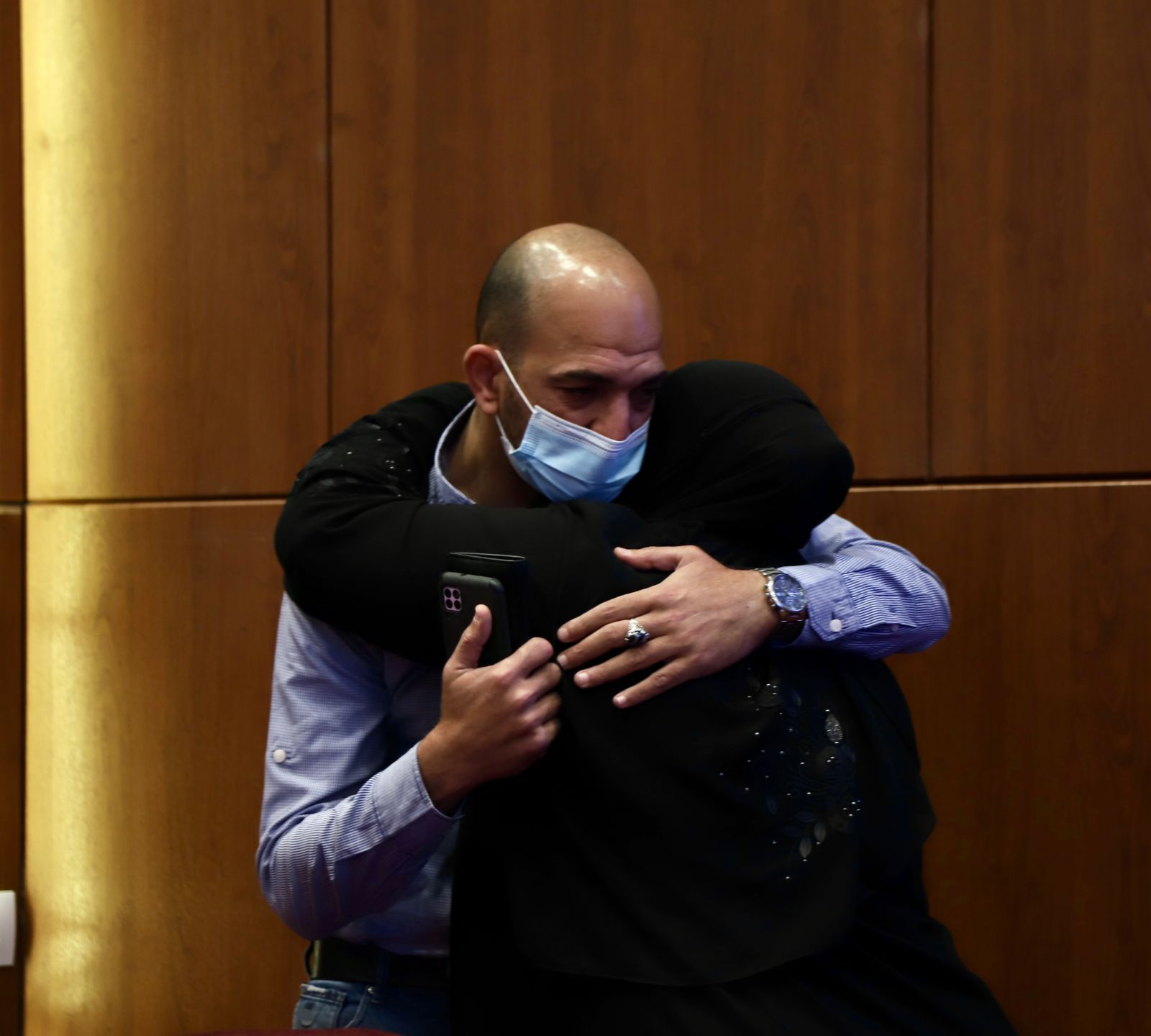 زغاريد وسجود شكرا لله.. رد فعل الفائزين بقرعة الحج بالقاهرة فيديو وصور (41)