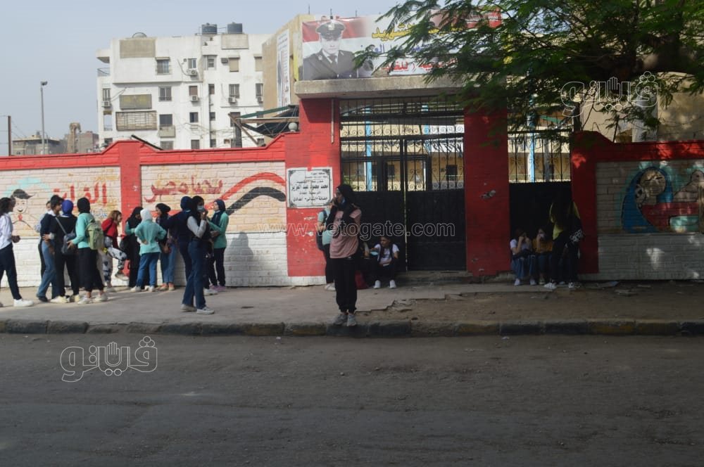 طلاب الشهادة الإعدادية (8)