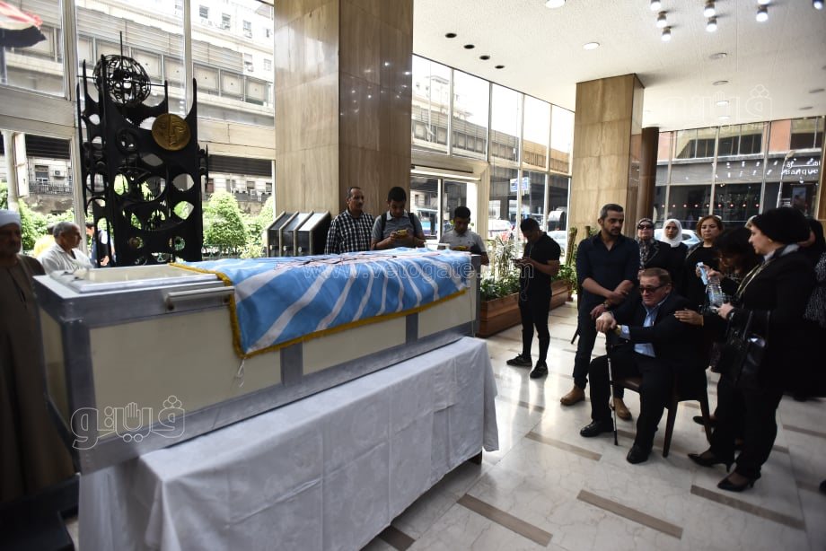 تشييع جثمان صلاح منتصر (10)