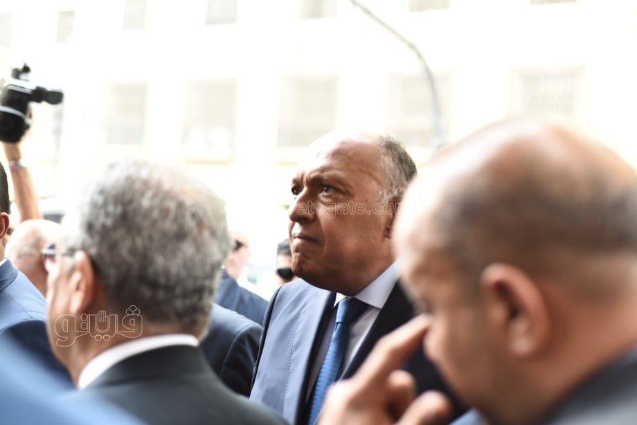 تشييع جثمان الكاتب الصحفي صلاح منتصر من مسجد عمر مكرم إلى مثواه الأخير (16)