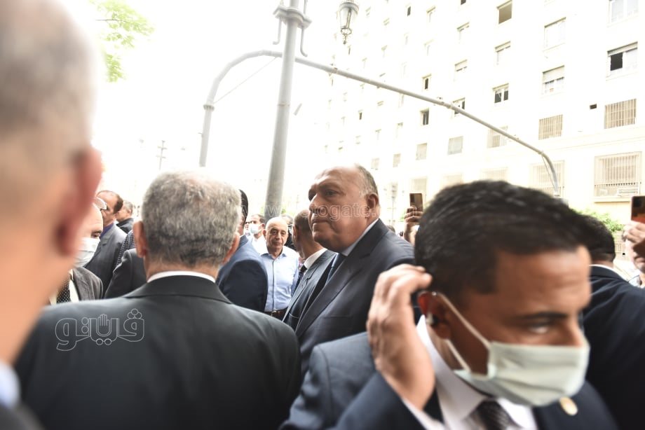 تشييع جثمان الكاتب الصحفي صلاح منتصر من مسجد عمر مكرم إلى مثواه الأخير (22)