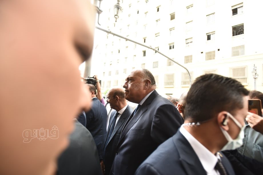 تشييع جثمان الكاتب الصحفي صلاح منتصر من مسجد عمر مكرم إلى مثواه الأخير (26)