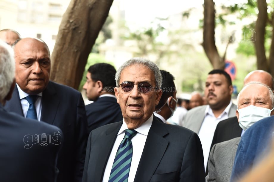 تشييع جثمان الكاتب الصحفي صلاح منتصر من مسجد عمر مكرم إلى مثواه الأخير (31)