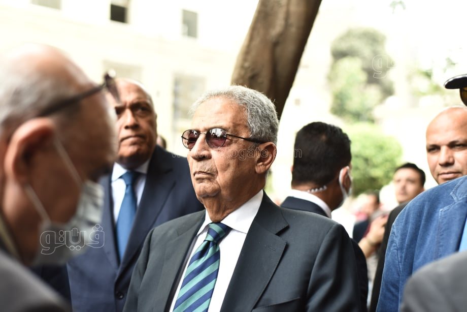 تشييع جثمان الكاتب الصحفي صلاح منتصر من مسجد عمر مكرم إلى مثواه الأخير (32)