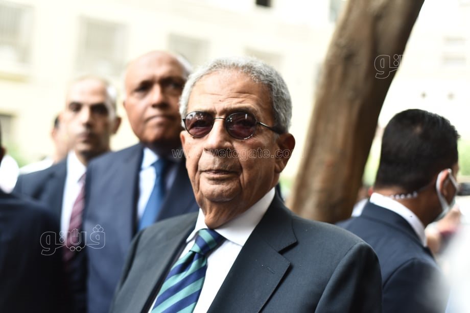 تشييع جثمان الكاتب الصحفي صلاح منتصر من مسجد عمر مكرم إلى مثواه الأخير (33)