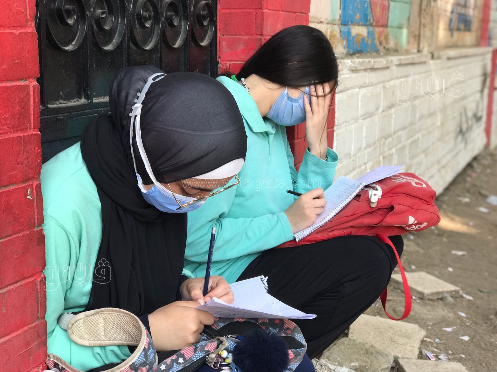 توافد طلاب الشهادة الإعدادية بالجيزة (2)