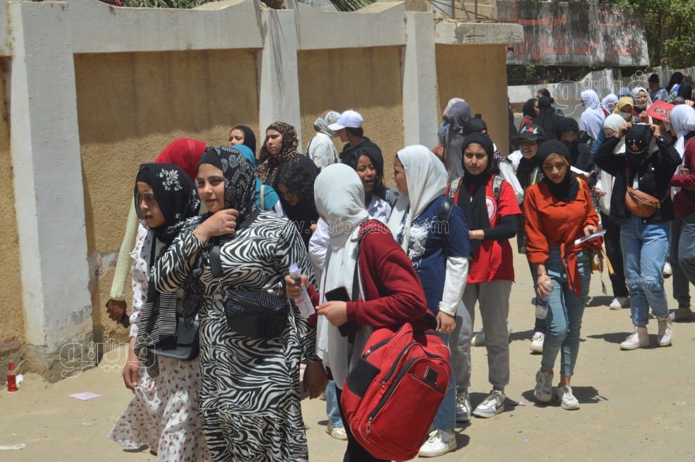 طلاب الشهادة الإعدادية (4)