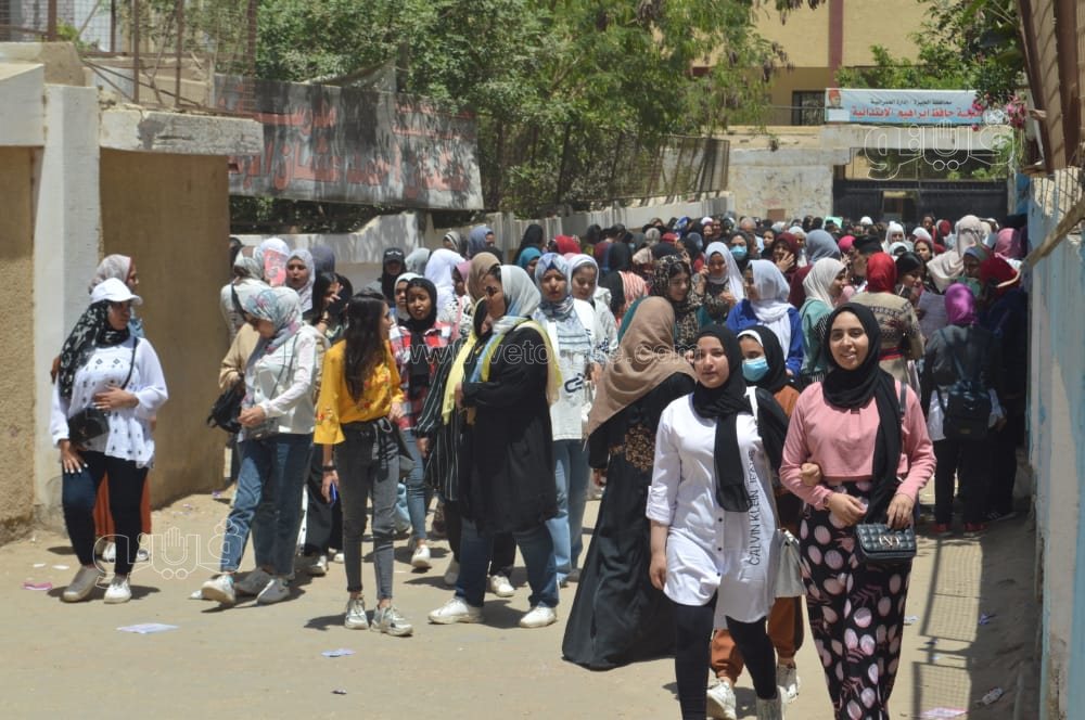 طلاب الشهادة الإعدادية (6)