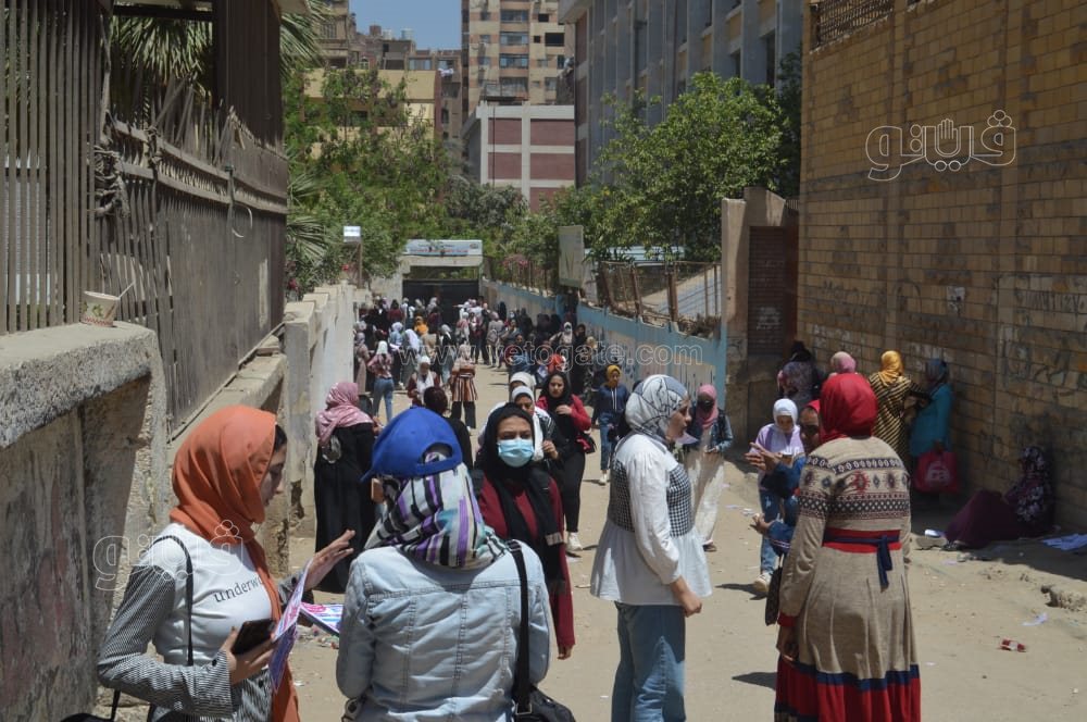 طلاب الشهادة الإعدادية (8)