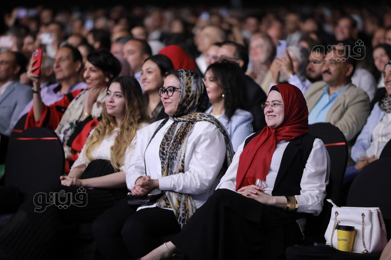 عمر خيرت يتألق بحفل عالمي في مركز القاهرة الدولى للمؤتمرات (15)