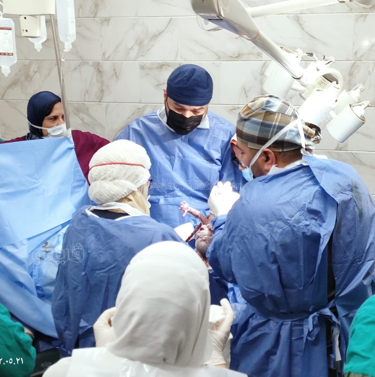 سيدة تضع 5 توائم في ولادة قيصرية (3)